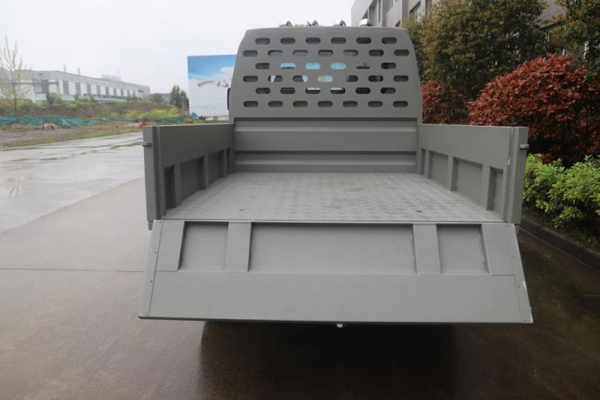 Utilitaire Électrique Série TERRAMAK